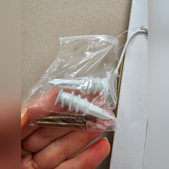 NWT Target Threshold Goldtone "Sweet Home" Wall Hooks Sign Key Rack - Picture 4 of 8